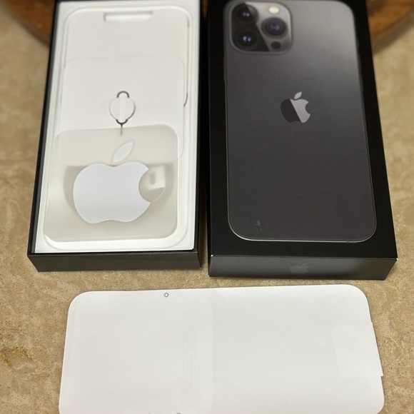 Apple iPhone Graphite 13 Pro Max Phone Box (Box Only) - Picture 5 of 5